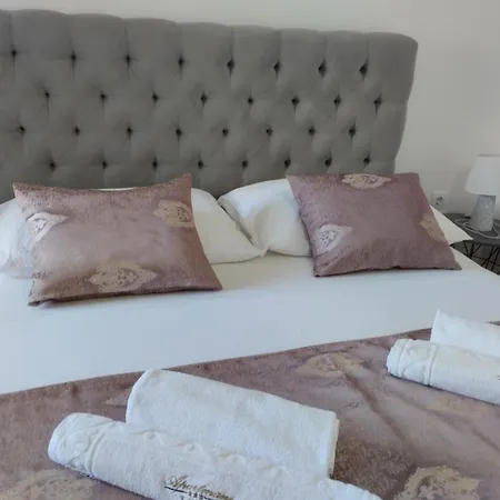 Liki Apartment *