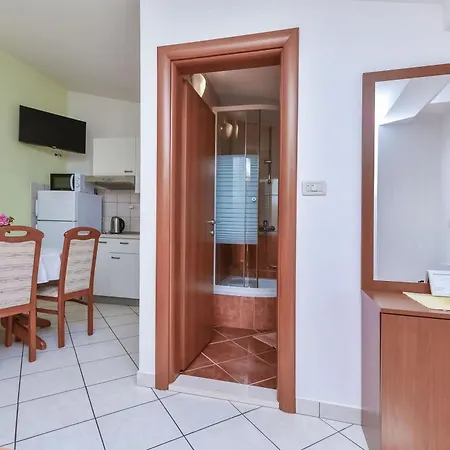 Liki Apartamento Pisak